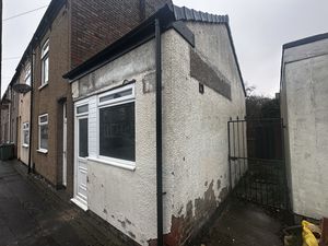 Photo 5- click for photo gallery